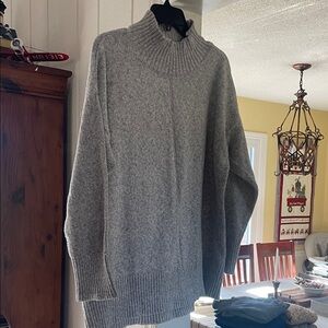 LOFT Women's Gray Turtleneck Sweater